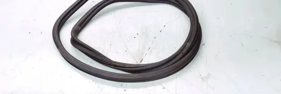 Audi A4 S4 B7 8E 8H Rubber seal tailgate window/glass 8E5827705OK