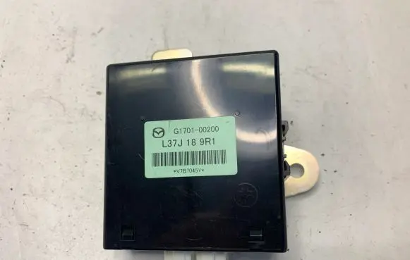 Mazda CX-7 Air suspension control unit module (rear) G170100200 L37J189R1