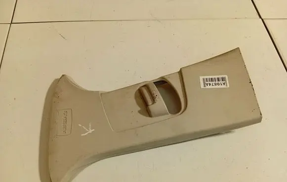 Ford Focus (B) pillar trim (top) BM51A24583A BM51-A24583-A