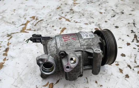 Seat Ibiza IV (6J,6P) Air conditioning (A/C) compressor (pump) 5N0820803E