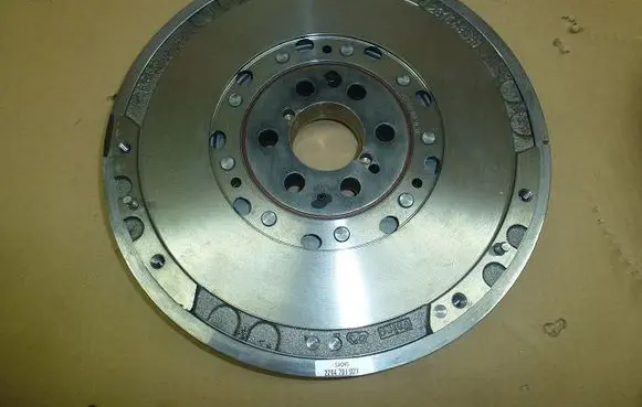 Alfa Romeo 159 Dual mass flywheel 2294701023