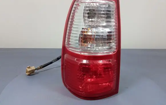 Opel Frontera B Rear/tail lights 213-1919L