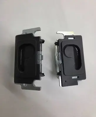Audi A4 S4 B7 8E 8H Tie down hook / loop 8E9861706A 8E9861705B