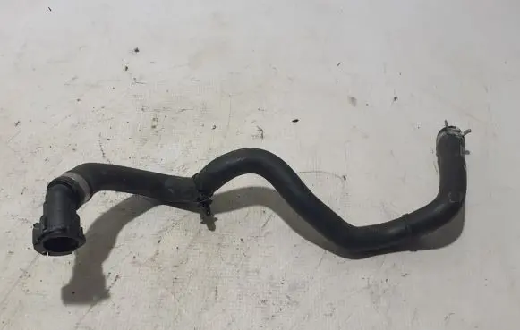 Volvo C40 Engine coolant pipe/hose 32138728
