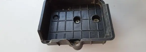 Toyota Prius (XW50) Battery tray 