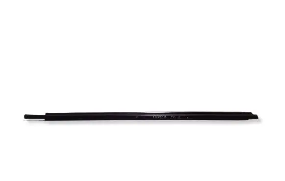Toyota Corolla E120 E130 Front door glass trim molding 