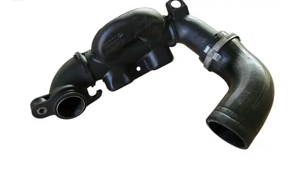 Ford Focus Intercooler hose/pipe 9657083680