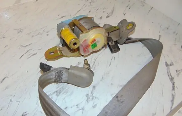 KIA Sorento Front seatbelt 888203E010CY