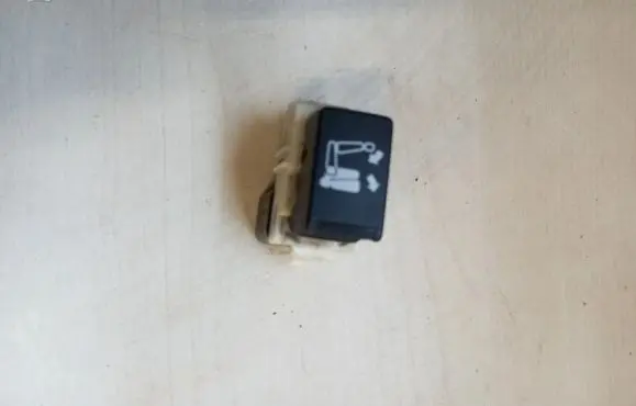 Mitsubishi Outlander Seat control switch 8610A051