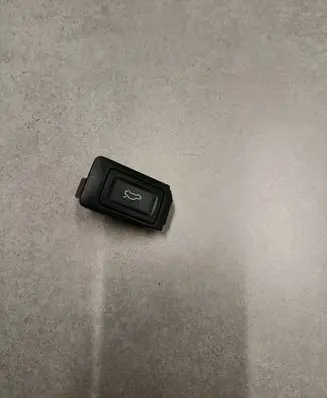 Audi A6 C7 Tailgate/boot open switch button 4G0959831A 29042013 10091164