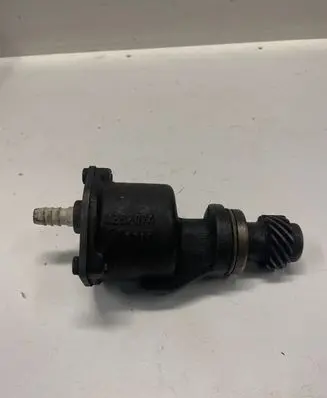 Volkswagen PASSAT B5.5 Vacuum pump 028207a