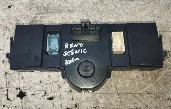 Renault Scenic II - Grand scenic II Climate control unit 69340016 0E5806 8200344841