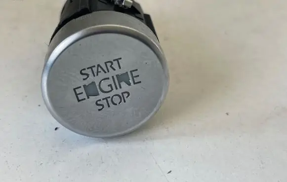 Volkswagen Touareg II Engine start stop button switch 7P2905217A