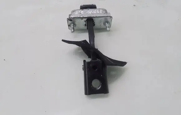 Ford Focus Front door check strap stopper