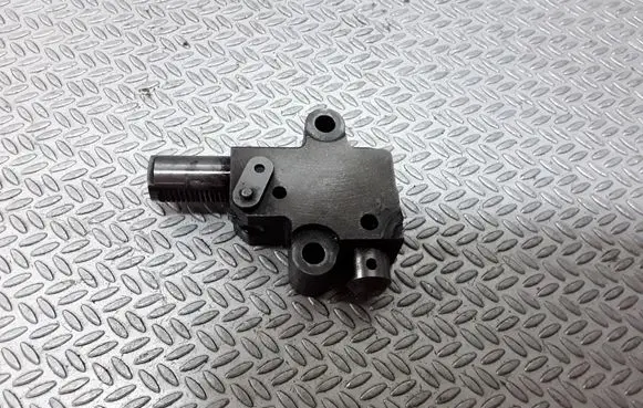 Honda CR-V Timing belt tensioner 