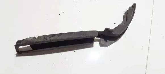 Front bumper mounting bracket