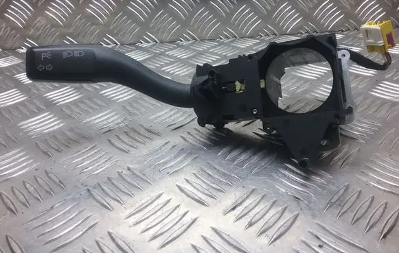 Audi A4 S4 B7 8E 8H Indicator stalk 4E0953513E K0301104601