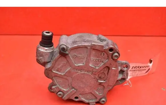 Audi Q3 8U Vacuum pump 03L145100