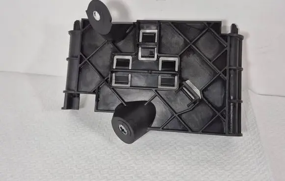 Skoda Octavia Mk3 (5E) Engine control unit holder 5Q0906507 5Q0906507B