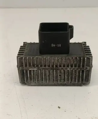 Opel Vectra C Glow plug pre-heat relay 55354141