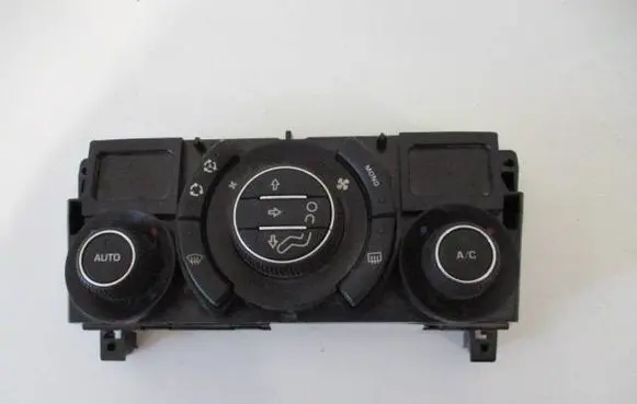 Peugeot 3008 I Climate control unit 96738320XT