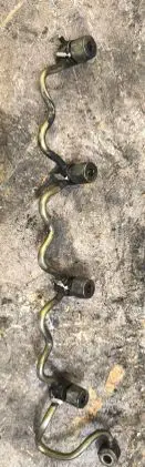 Toyota Avensis Verso Fuel injector supply line/pipe 
