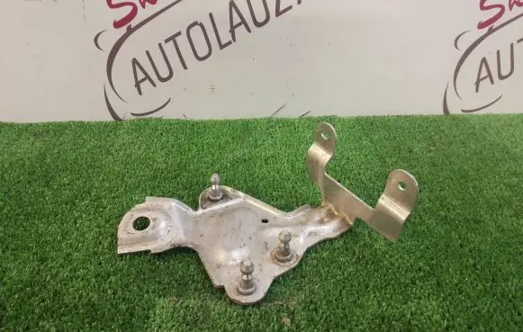 Volkswagen Touareg III ABS pump bracket 4M0614125G