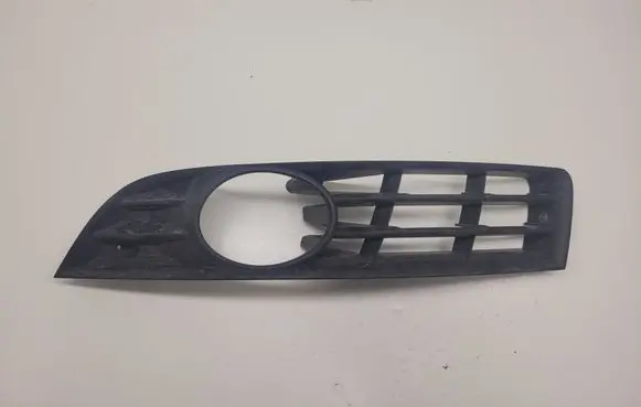 Volkswagen PASSAT B6 Front bumper lower grill 3C0853665A