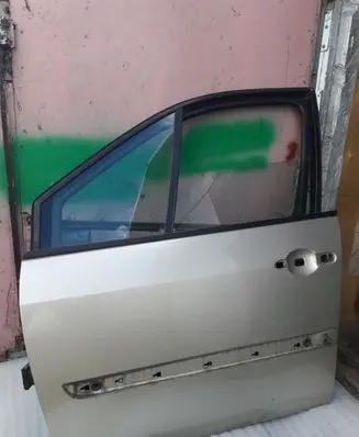 Renault Scenic II - Grand scenic II Front door