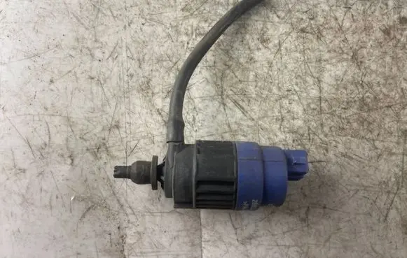 Nissan Navara D40 Windscreen/windshield washer pump 28920eb320
