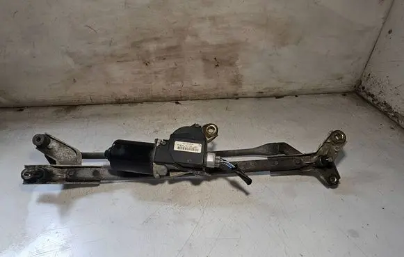 Toyota Camry Front wiper linkage and motor 22155204