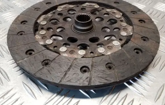 Opel Vivaro Clutch pressure plate 323058110