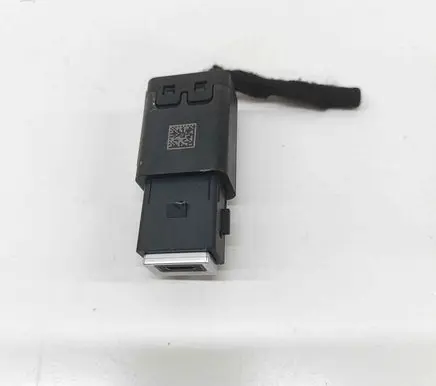 Peugeot 408 II USB socket connector 98380610VV 98313506VV
