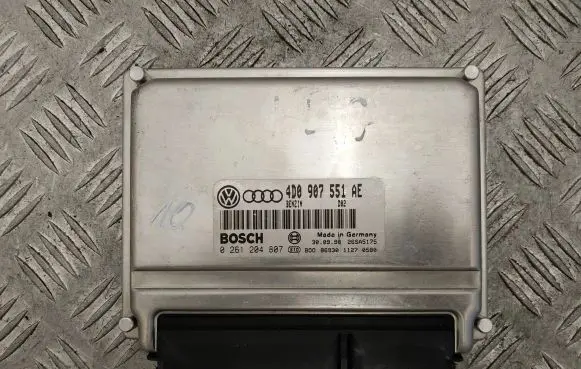 Audi A4 S4 B5 8D Engine control unit/module 4D0907551AE