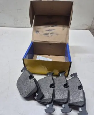 Brake pads (rear)