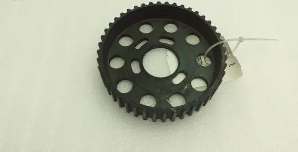 Volkswagen Polo V 6R Camshaft pulley/ VANOS 03L109111