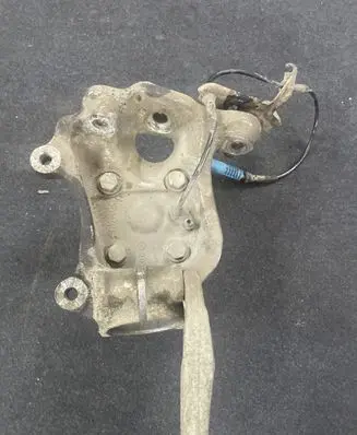 BMW 5 E60 E61 Front wheel hub spindle knuckle