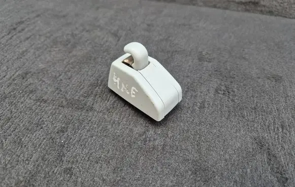 Audi Q7 4M Sun visor clip/hook/bracket 4M0859561B 4M0859561B8XD 4M0859561BEP5