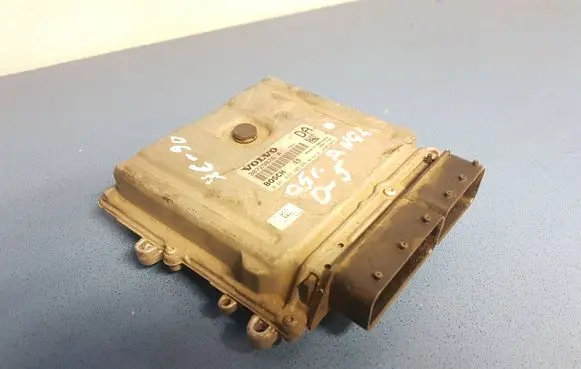 Volvo XC90 Engine control unit/module 30729826A 1039S12418 0281012103