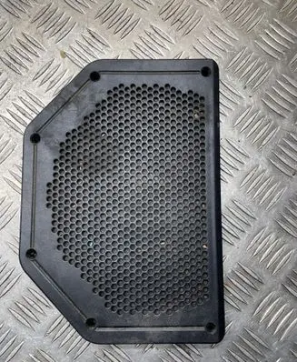 BMW 3 E90 E91 Subwoofer grill/trim 4913631819