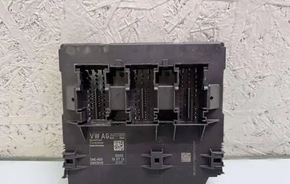 Volkswagen PASSAT B7 Comfort/convenience module 3AA937087H
