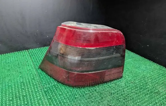 Volkswagen Golf IV Rear/tail lights 1J6945095Q