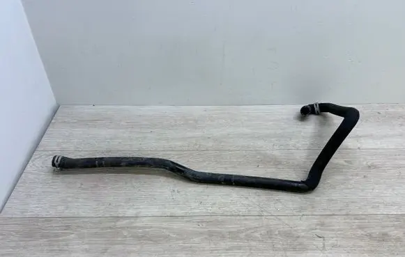 Porsche Panamera (970) Engine coolant pipe/hose 97010654706