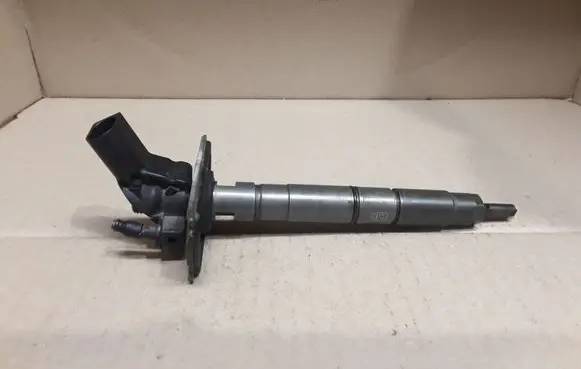 Audi A6 S6 C6 4F Fuel injector 059130277AJ 0445115054