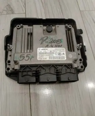 Peugeot 208 Engine control unit/module ECU 0281019817