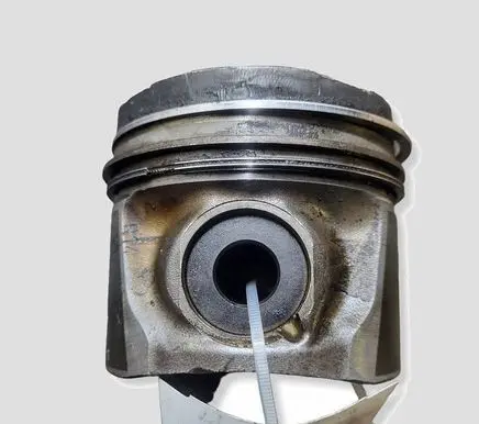 Volvo XC90 Piston D5244T5