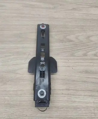 Volvo V60 Seat belt adjustment rail 16521700A