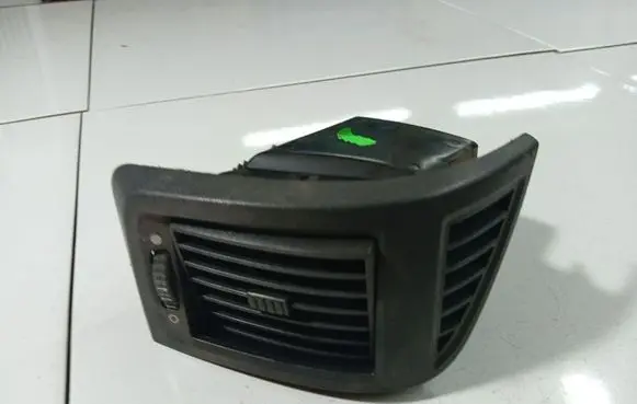 Fiat Ducato Dash center air vent grill CXSXLS385812