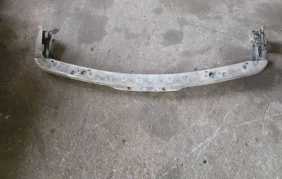 BMW 7 E32 Front bumper cross member