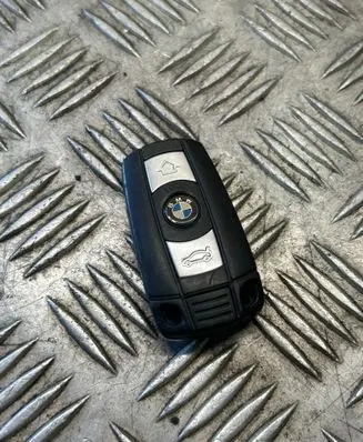 BMW X1 E84 Ignition key/card 